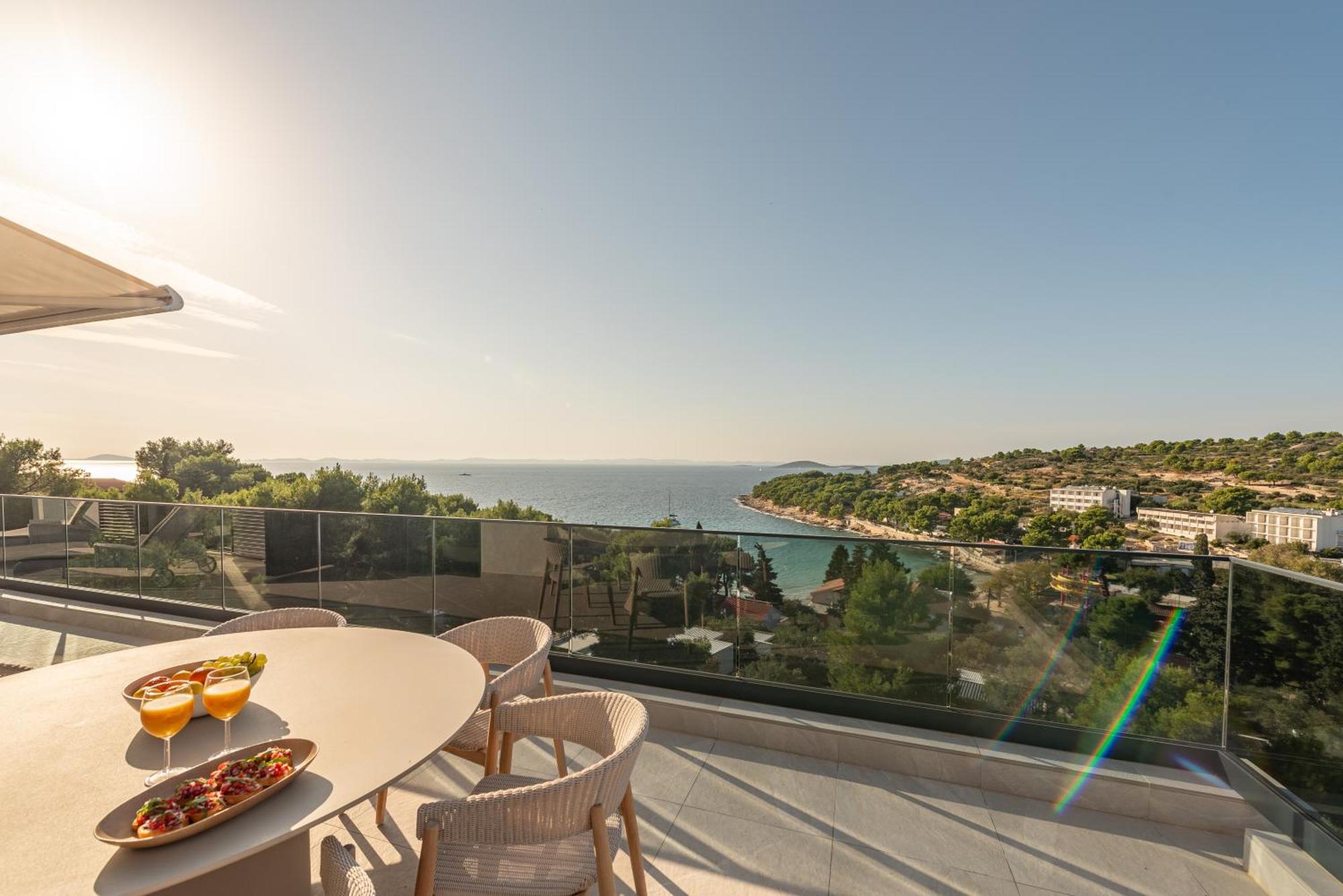 Sunset Apartment